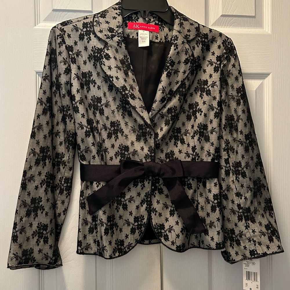 Anne Klein NWT Size 6 Monte Carlo Tie Waist Lace Crop Blazer